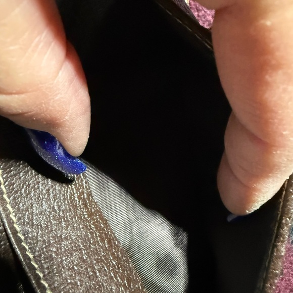 Gucci Beige and Burgundy Wallet/Clutch Like New! - Picture 7 of 11